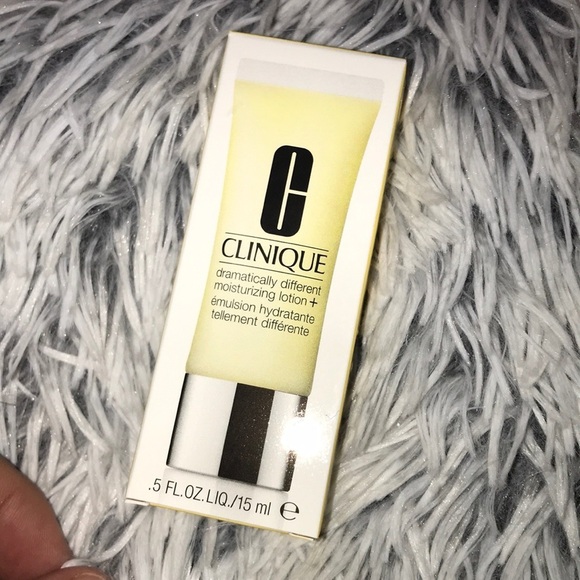 Clinique dramatically different moisturizer - Picture 6 of 7
